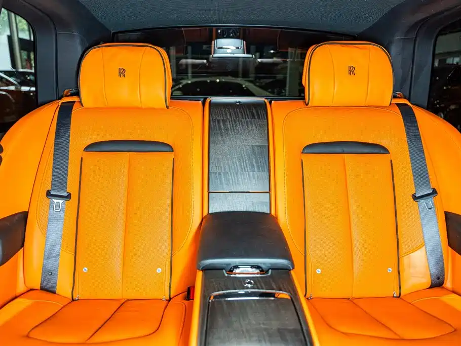 Cullinan 2018 four-seat version купить на сайте DeffCars