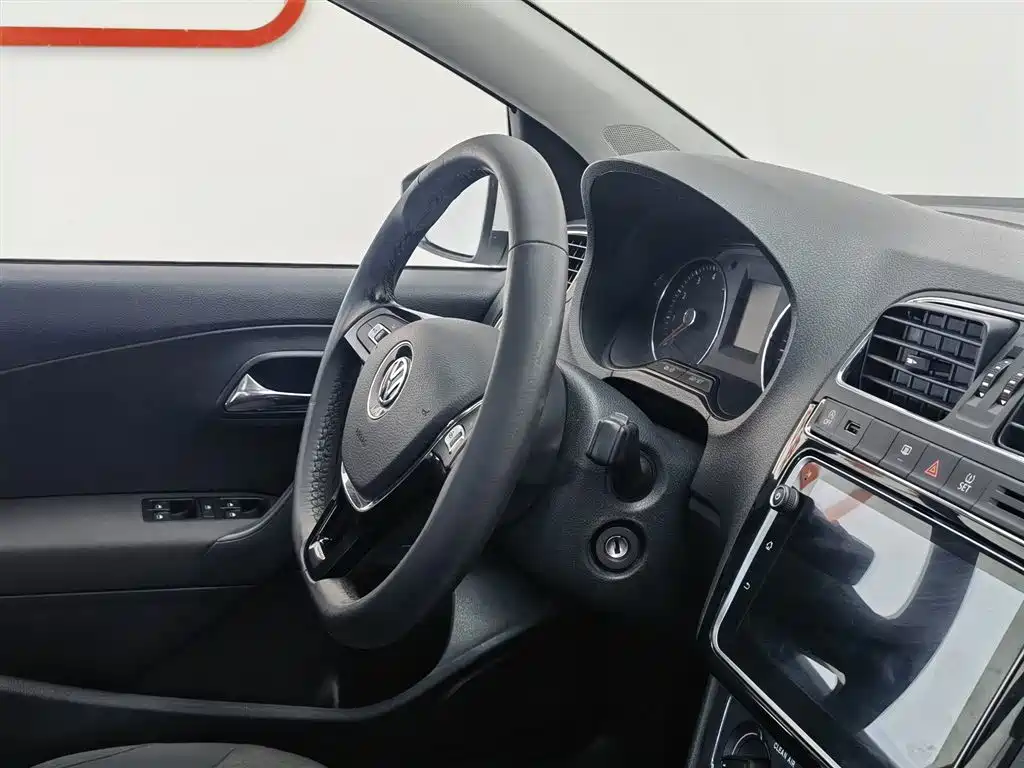 Polo 2018 1.5L automatic safety model купить на сайте DeffCars