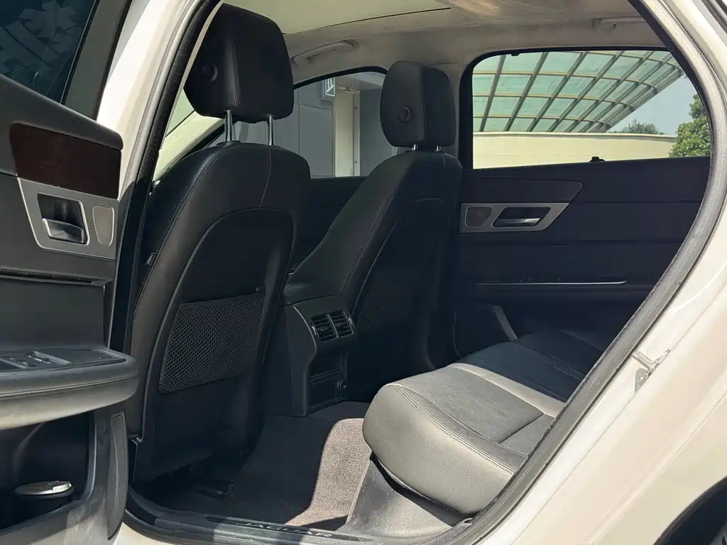 Jaguar XFL 2018 XFL 2.0T 200PS Elite Edition купить на сайте DeffCars