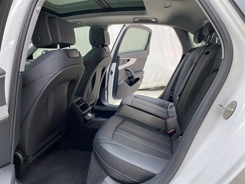 Audi A4L 2020 40 TFSI Fashionable and Dynamic купить на сайте DeffCars