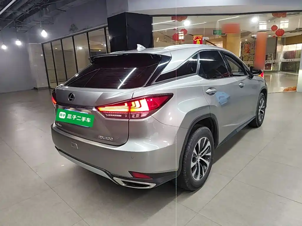 Lexus RX 2020 facelift 300 two-wheel drive elite version купить на сайте DeffCars