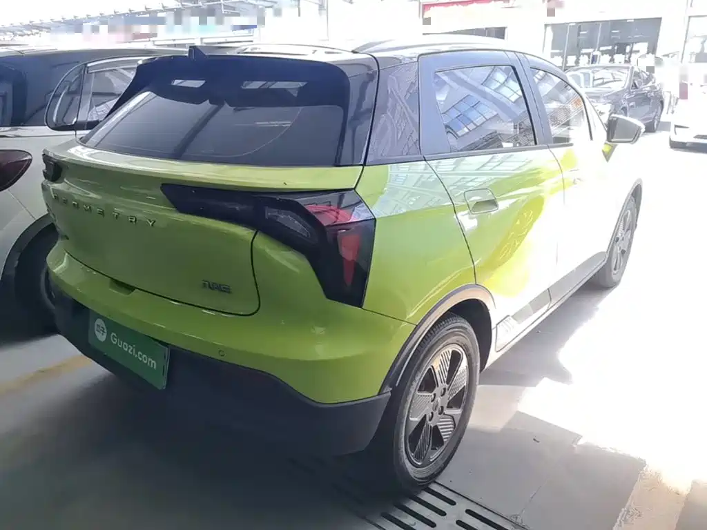 GEELY Geometry E Firefly 2022 401km Perak Tiger 4-seater купить на сайте DeffCars
