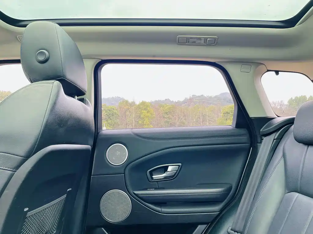 Range Rover Evoque 2018 240PS SE Zhiyao Edition купить на сайте DeffCars