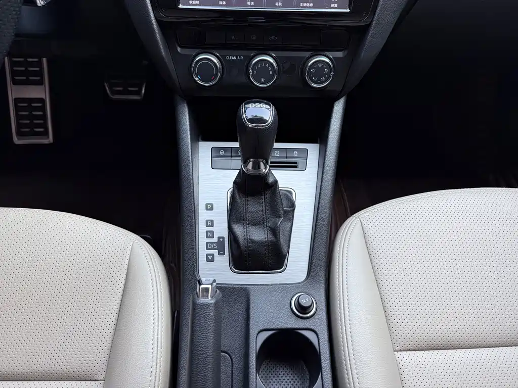 Octavia 2018 TSI230 DSG Comfort Edition купить на сайте DeffCars