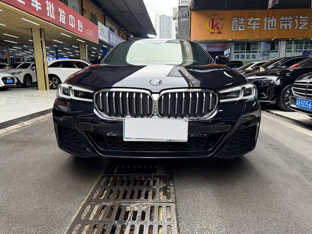 BMW 5 Series 2023 facelift 530Li leading M sports package купить на сайте DeffCars