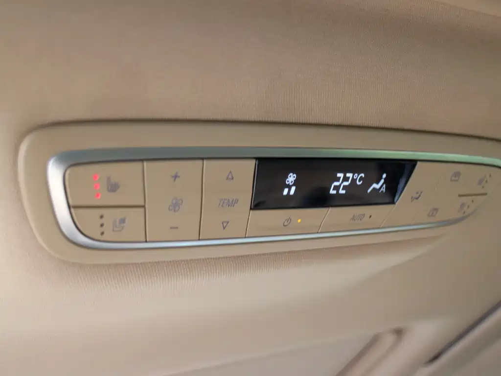 Buick GL8 2017 ES 28T luxury model National V купить на сайте DeffCars