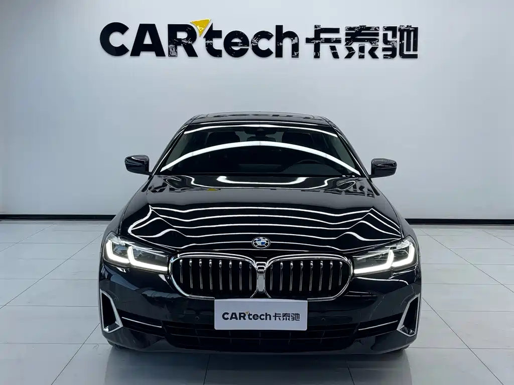 BMW 5 Series 2022 530Li Leading Luxury Package купить на сайте DeffCars