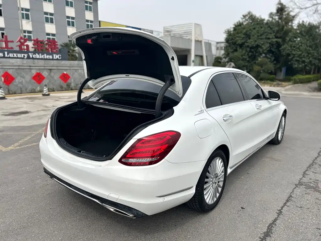 Mercedes-Benz C-Class 2016 C 180 L Sports купить на сайте DeffCars