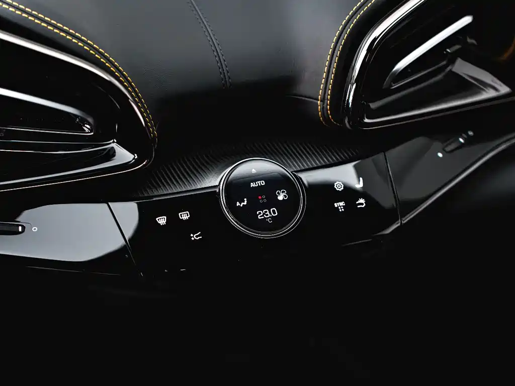 Purosangue 2023 6.5L V12 купить на сайте DeffCars