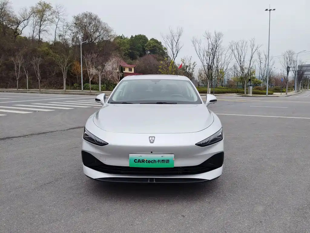 Roewe D7 2025 DMH 125km World Champion Excellence Edition купить на сайте DeffCars