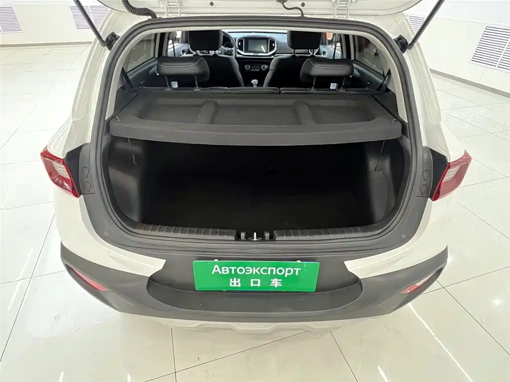 Yipao 2021 1.4L CVT fun sunroof model купить на сайте DeffCars