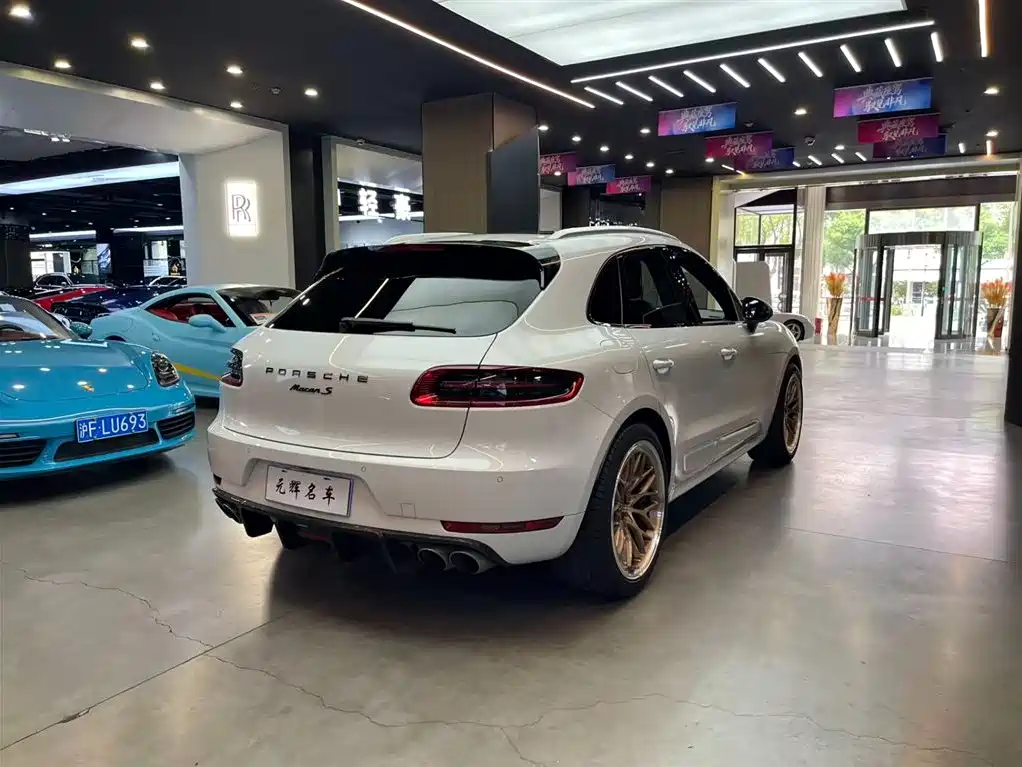 Macan 2017 Macan S 3.0T купить на сайте DeffCars