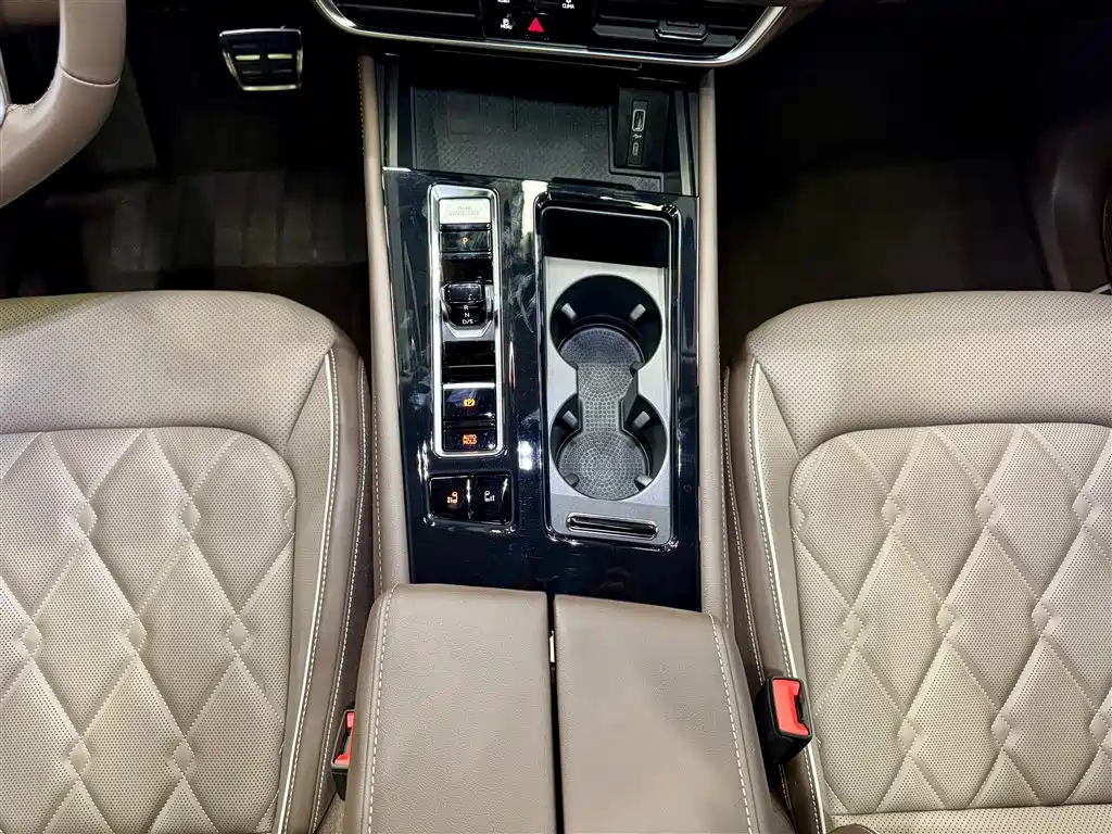 Weiran 2024 380TSI Premium Edition купить на сайте DeffCars