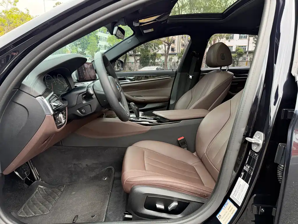 BMW 5 Series 2019 525Li M Sports Package купить на сайте DeffCars
