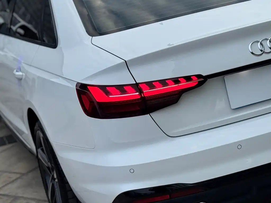 Audi A4L 2024 40 TFSI luxury and dynamic model купить на сайте DeffCars