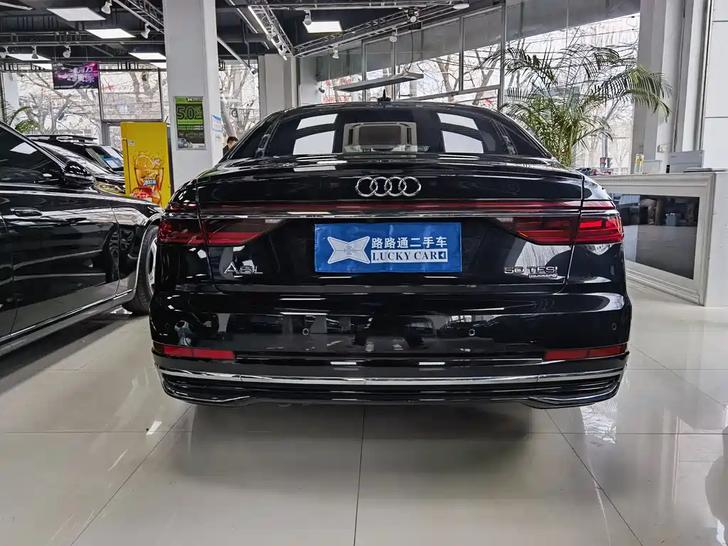 Audi A8 2023 A8L 50 TFSI quattro Premium Selection купить на сайте DeffCars