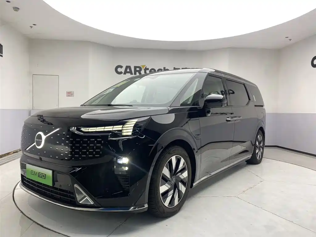 Volvo EM90 2025 Ultra six-seater купить на сайте DeffCars