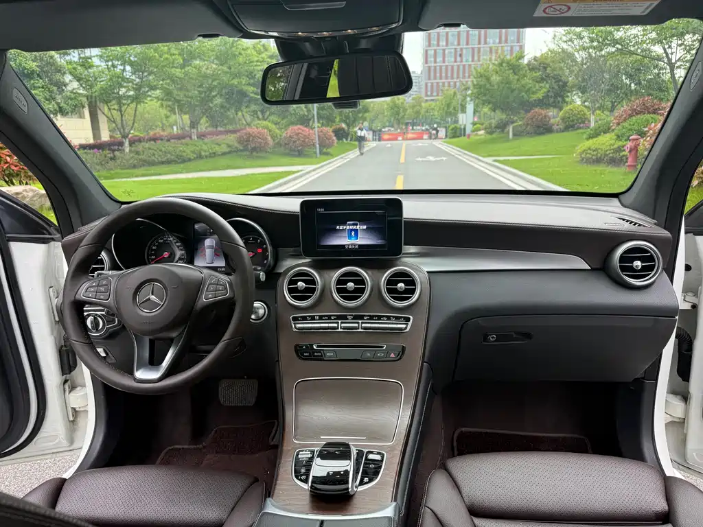 Mercedes-Benz GLC 2018 GLC 300 4MATIC Dynamic купить на сайте DeffCars