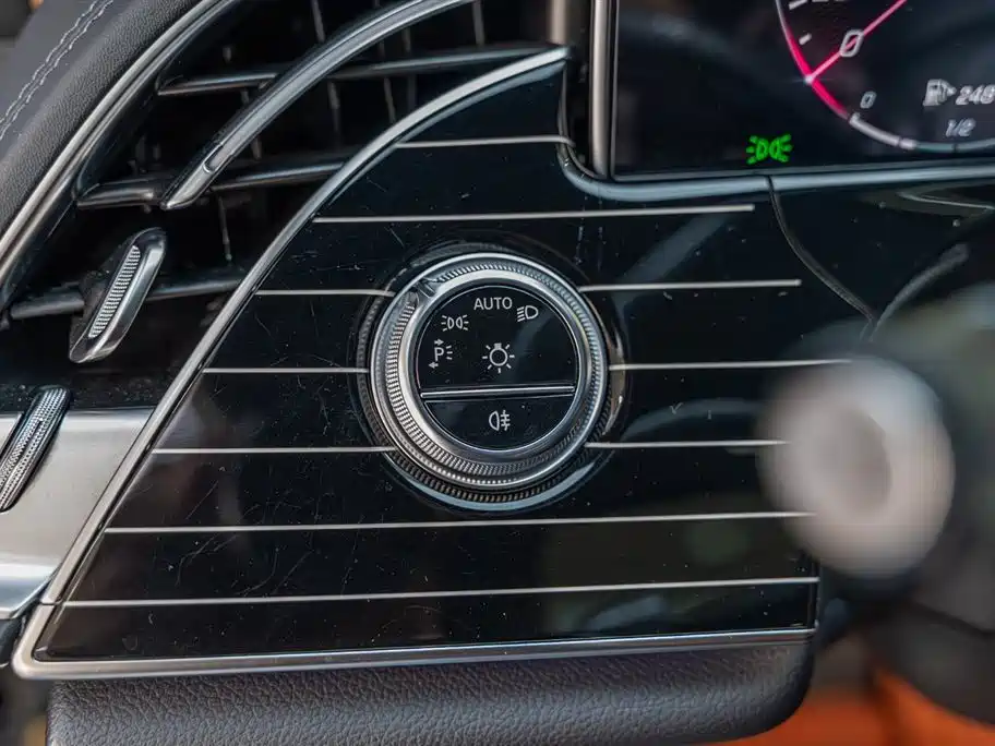 Mercedes-Benz E-Class 2024 E 260 L Sports купить на сайте DeffCars
