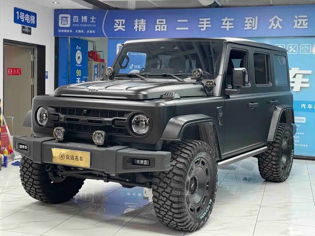 212 T01 2025 2.0T reviewer купить на сайте DeffCars