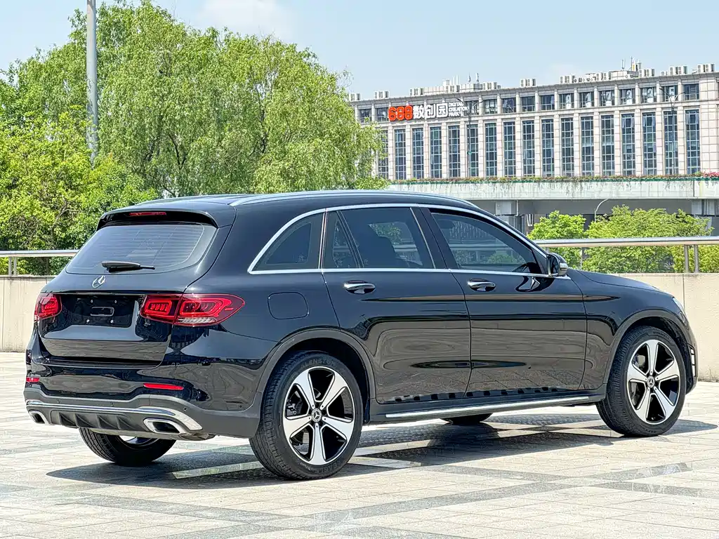 Mercedes-Benz GLC 2020 facelift GLC 300 L 4MATIC luxury model купить на сайте DeffCars