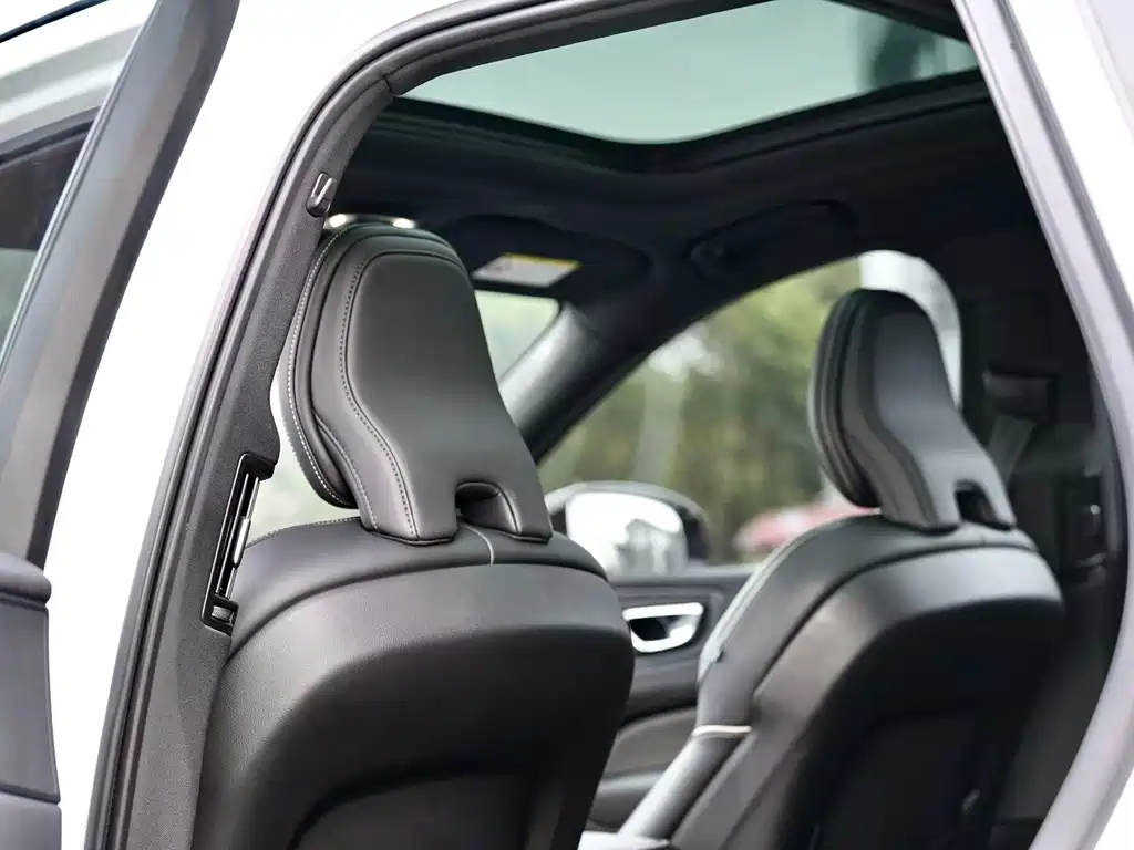 Volvo XC60 2021 T5 four-wheel drive Zhiyuan Sport Edition купить на сайте DeffCars