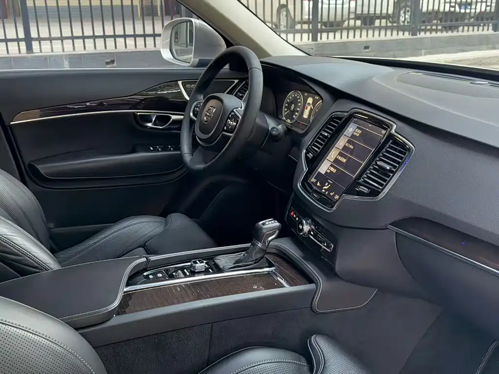 Volvo XC90 2017 T6 Zhiya Edition 5 seats купить на сайте DeffCars