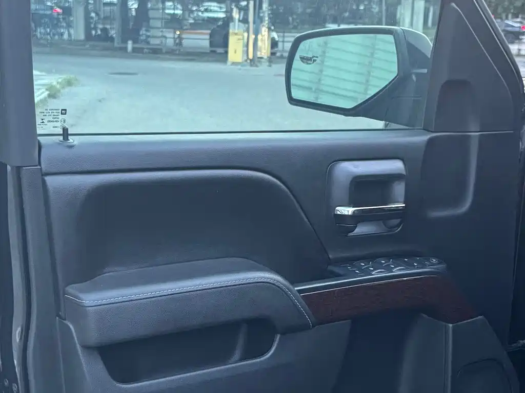 SIERRA 2017 Deluxe Edition купить на сайте DeffCars