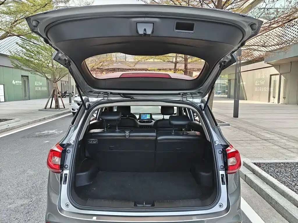 Baojun 510 2018 1.5L Automatic Anniversary Special Edition National V купить на сайте DeffCars