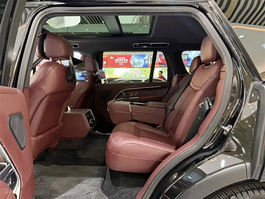 Range Rover 2025 3.0 L6 400PS Genesis Extended Edition купить на сайте DeffCars