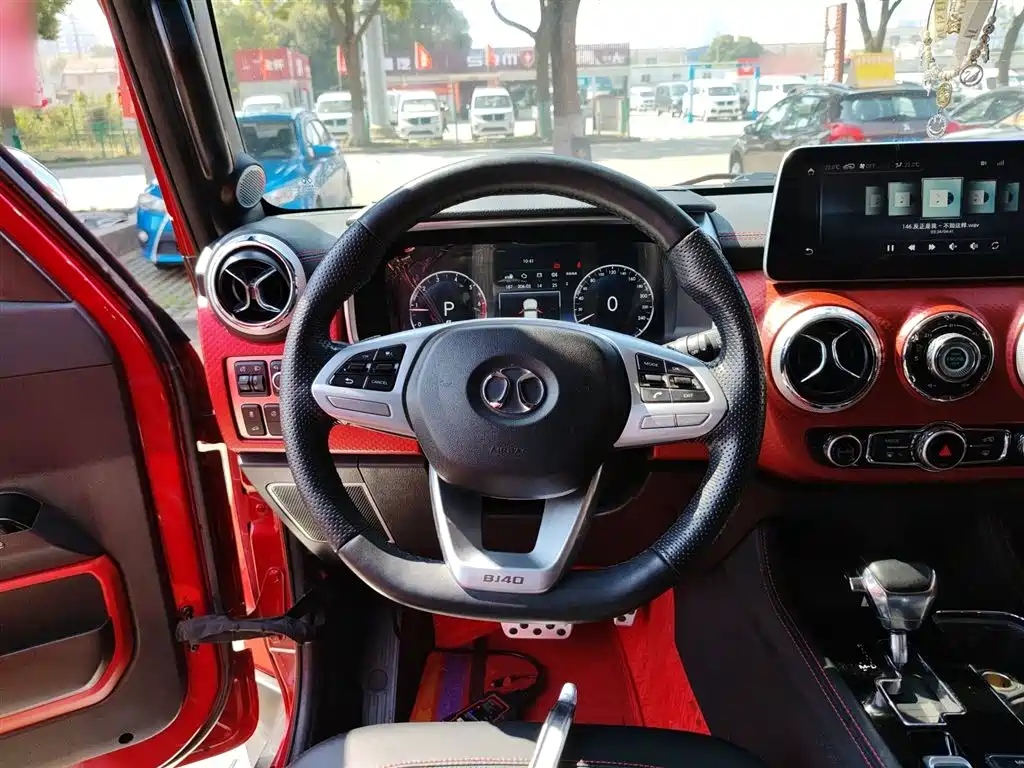 Beijing Off-Road BJ40 2019 2.3T Automatic 4WD City Hunter Edition Exclusive Model National VI купить на сайте DeffCars