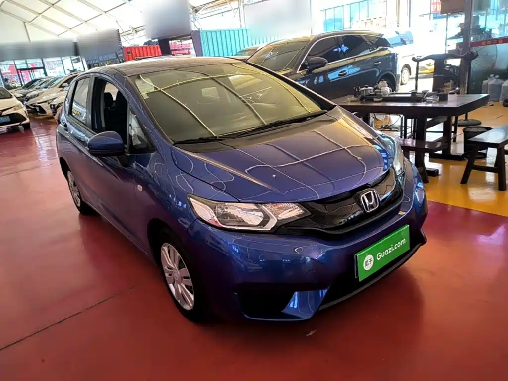 Fit 2016 1.5L LX CVT comfort model купить на сайте DeffCars