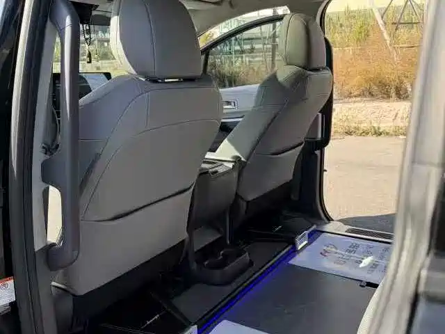 Grevia 2023 2.5L Hybrid Premium PLUS Edition купить на сайте DeffCars