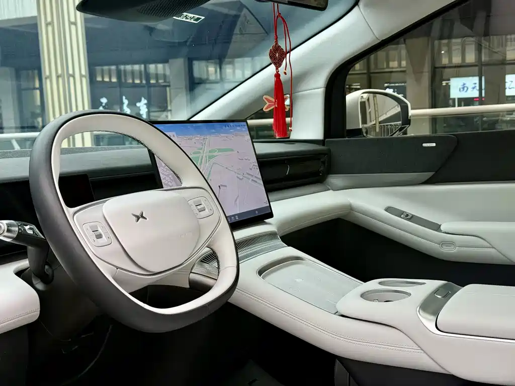 Xpeng X9 2024 702 Super Long Battery Life Pro купить на сайте DeffCars