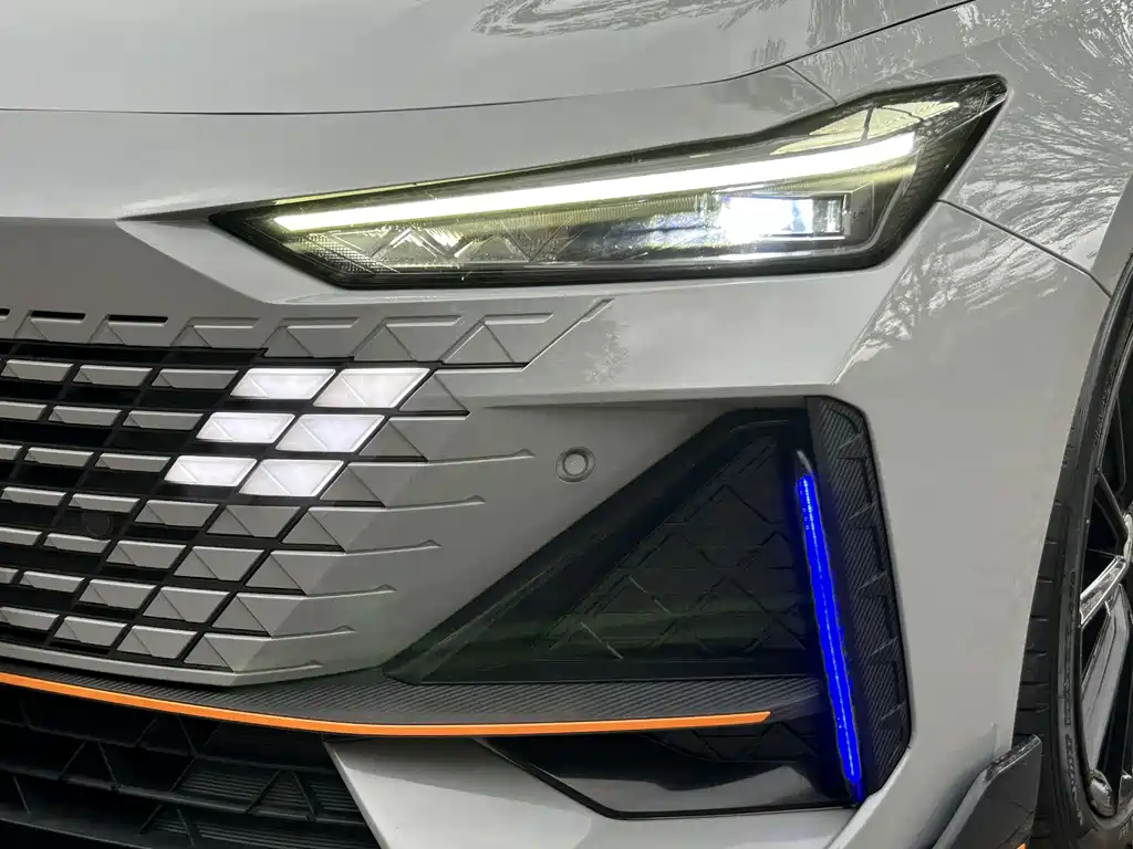 Changan UNI-V 2022 1.5T sports version купить на сайте DeffCars
