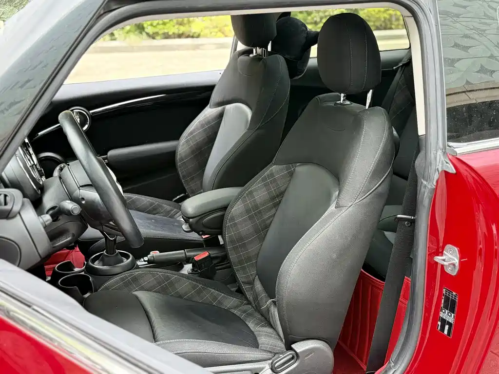 MINI 2018 1.5T COOPER Classic купить на сайте DeffCars