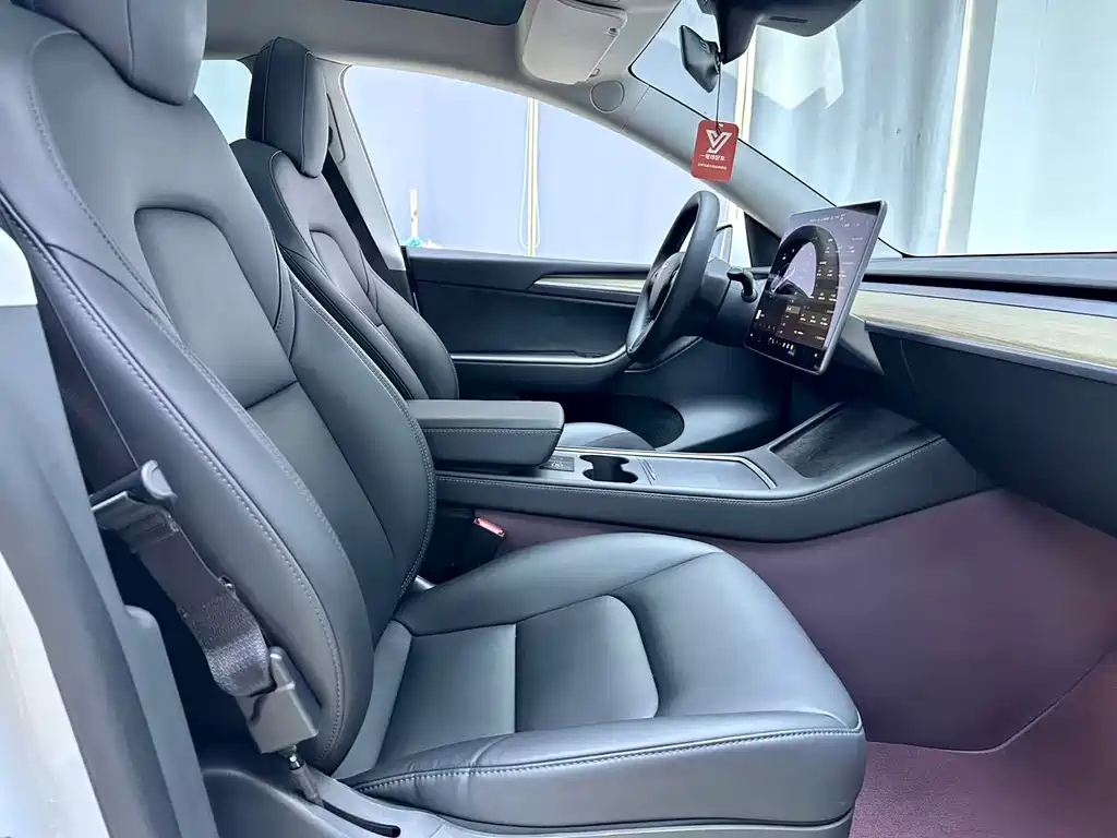 Model Y 2022 rear-wheel drive version купить на сайте DeffCars