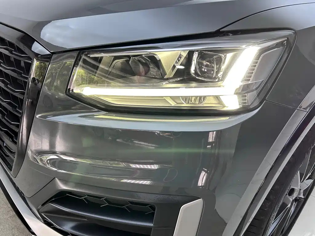 Audi Q2L 2021 35 TFSI fashionable and dynamic купить на сайте DeffCars