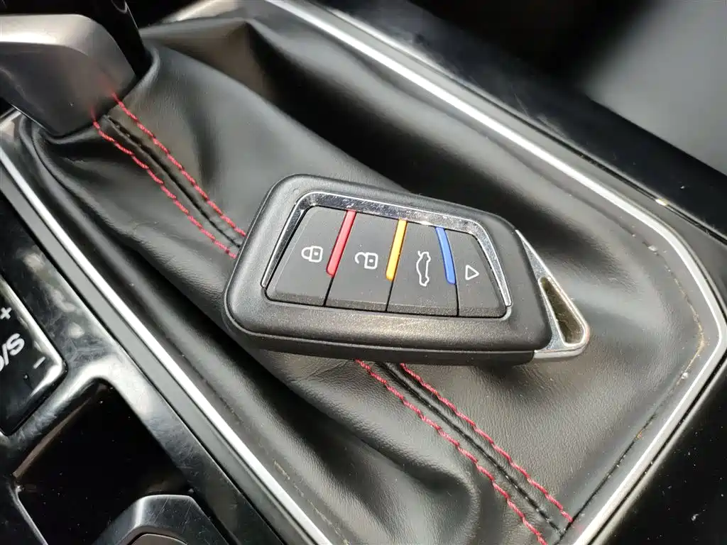 MG5 2021 facelift 180DVVT CVT Youth Deluxe Edition купить на сайте DeffCars