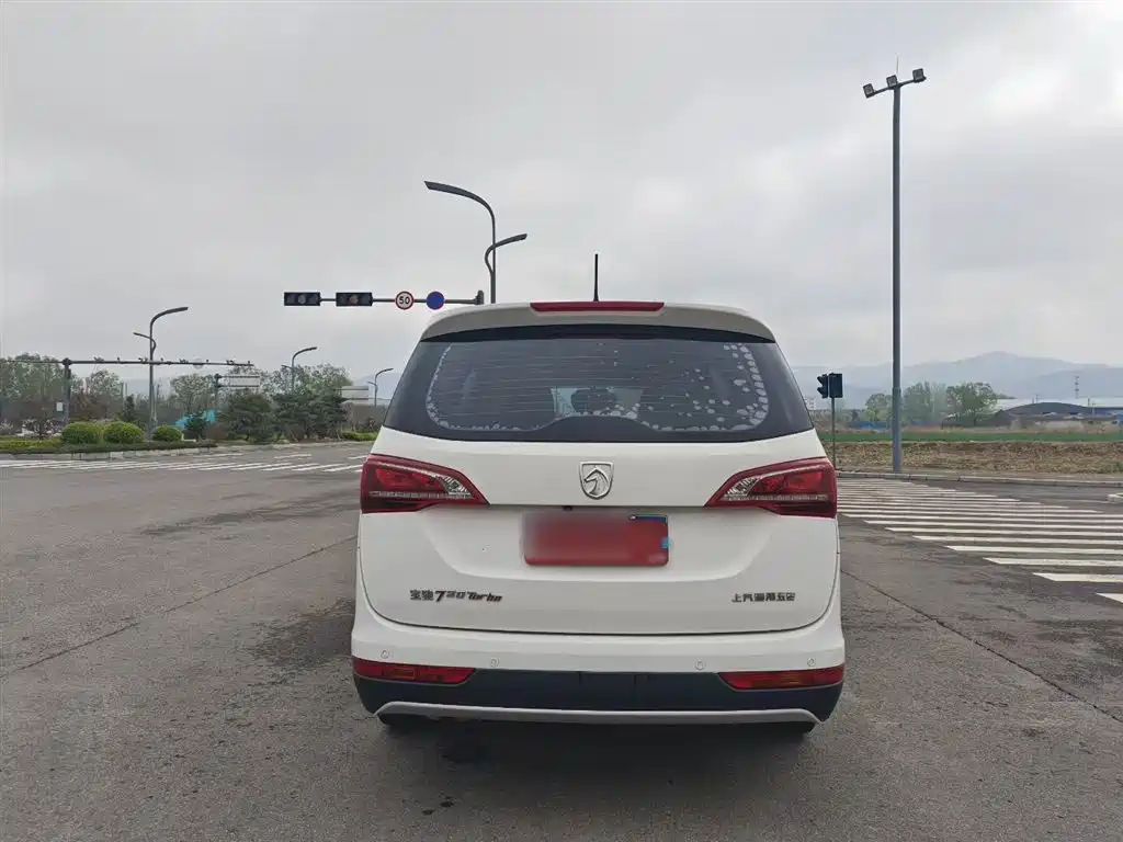 Baojun 730 2019 1.5T CVT fashionable 7-seater National VI купить на сайте DeffCars