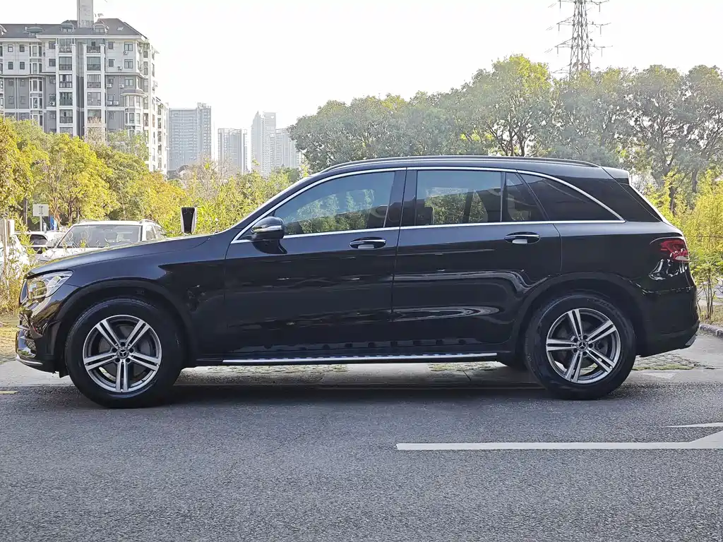 Mercedes-Benz GLC 2020 GLC 260 L 4MATIC luxury model купить на сайте DeffCars