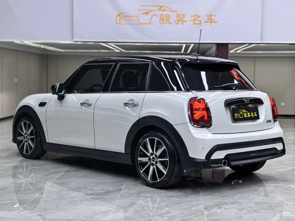 MINI 2023 facelift 1.5T COOPER Artist five-door version купить на сайте DeffCars