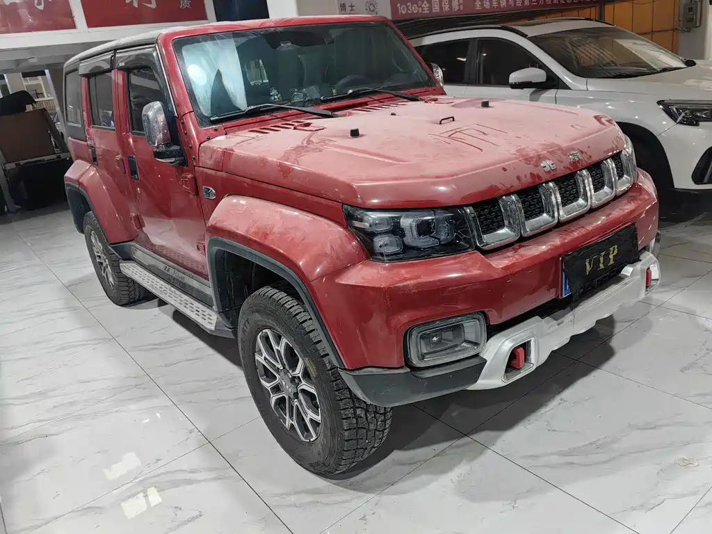 Beijing off-road BJ40 2023 2.0T automatic four-wheel drive city hunter version knight type купить на сайте DeffCars