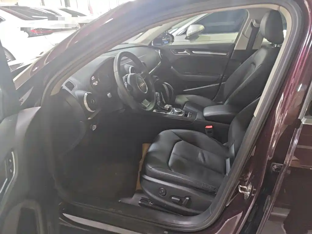 Audi A3 2015 Limousine 35 TFSI Million Commemorative Comfort Model купить на сайте DeffCars