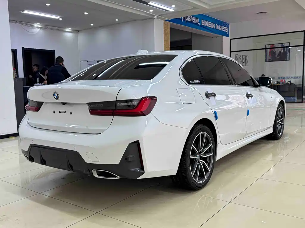 BMW 3 Series 2023 320Li M Sports Package купить на сайте DeffCars