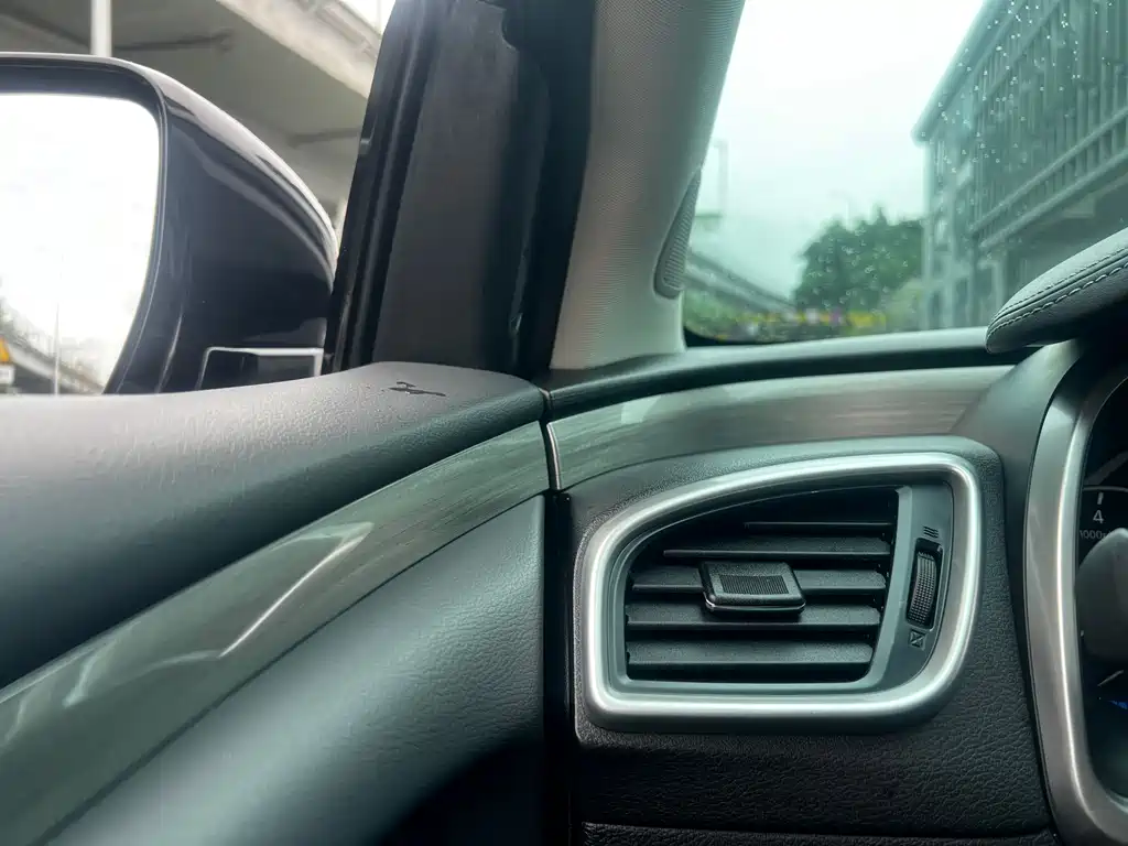 Loulan 2019 2.5 S/C HEV XL 4WD Hybrid Intelligent Premium Edition National VI купить на сайте DeffCars