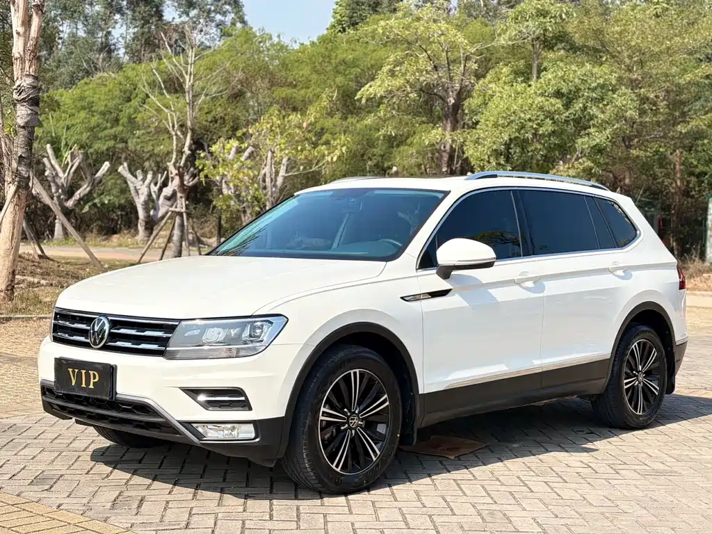 Tiguan L 2021 330TSI automatic two-wheel drive smart version купить на сайте DeffCars