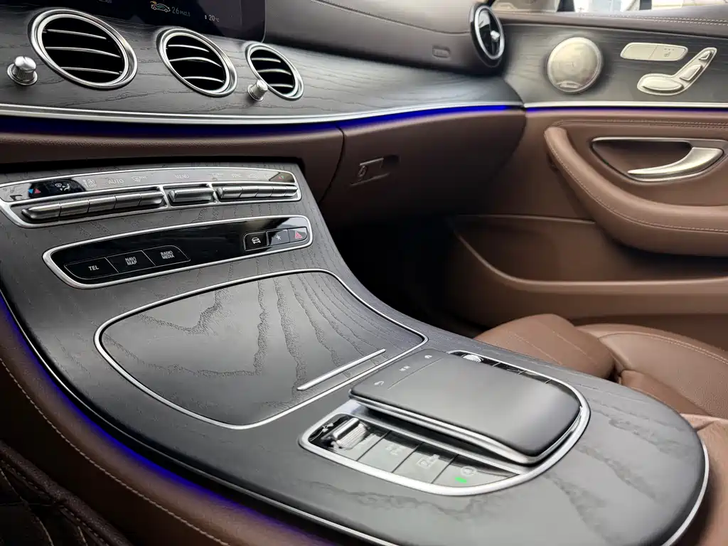 Mercedes-Benz E-Class 2022 facelift E 300 L fashionable model купить на сайте DeffCars