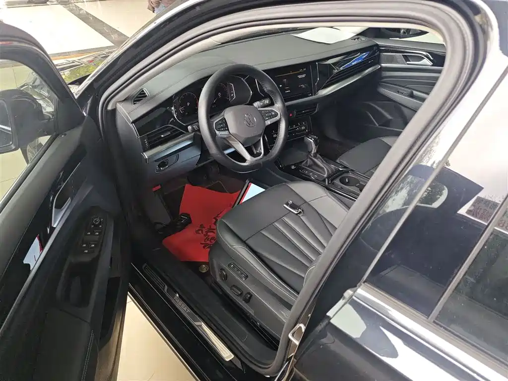 Passat 2025 Outstanding Model 380TSI Dragon Edition купить на сайте DeffCars