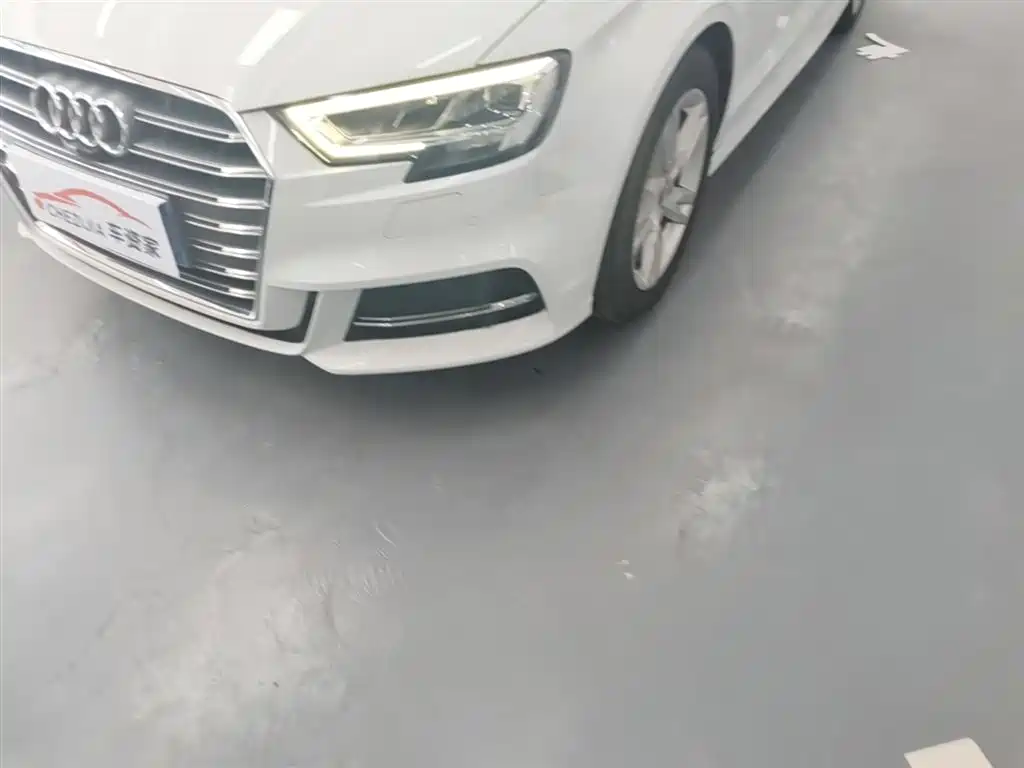 Audi A3 2020 Limousine 35 TFSI Fashion Type National VI купить на сайте DeffCars